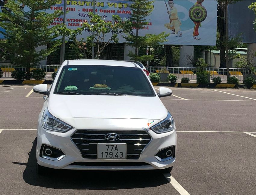 Thuê xe 4 chỗ Accent