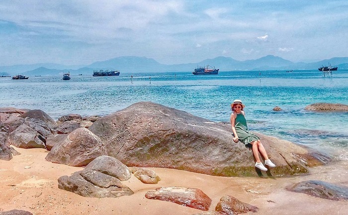 Bãi Cát Vàng Đà Nẵng – Đắm mình giữa thiên nhiên Hùng Vĩ